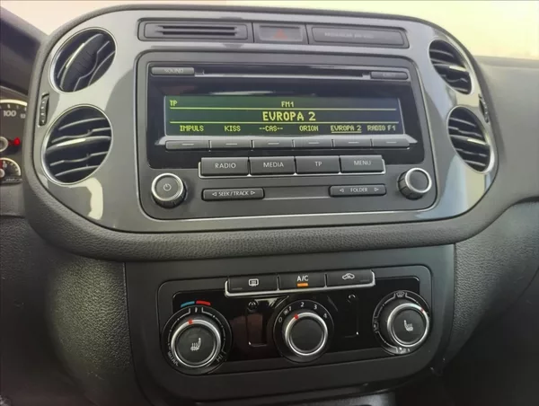 Volkswagen Tiguan 1,4 TSi DSG Tempomat Tažné - foto 17