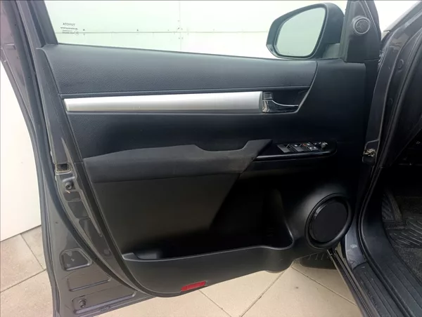 Toyota Hilux 2,4 D-4D Kamera Tažné 1maj. ČR - foto 12