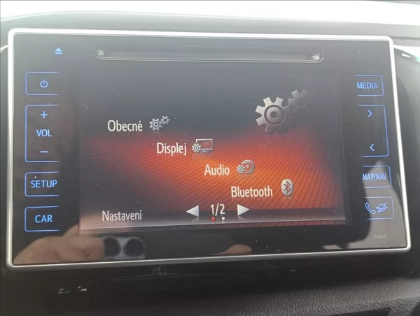 Toyota Hilux 2,4 D-4D Kamera Tažné 1maj. ČR - foto 22