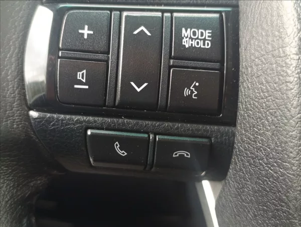 Toyota Hilux 2,4 D-4D Kamera Tažné 1maj. ČR - foto 28