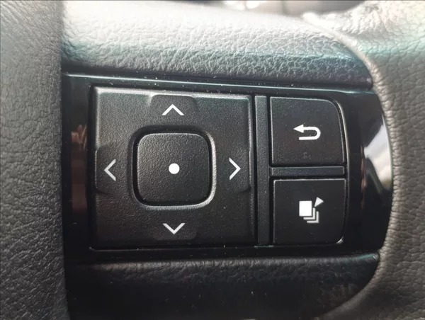 Toyota Hilux 2,4 D-4D Kamera Tažné 1maj. ČR - foto 29