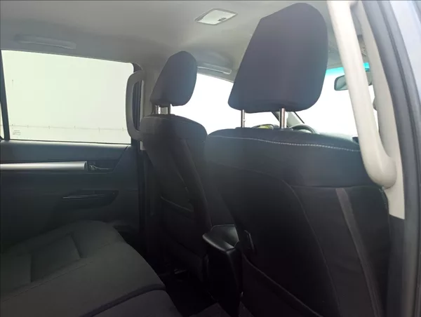Toyota Hilux 2,4 D-4D Kamera Tažné 1maj. ČR - foto 34