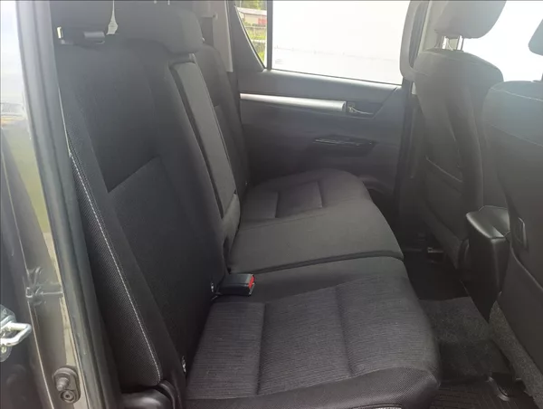 Toyota Hilux 2,4 D-4D Kamera Tažné 1maj. ČR - foto 35