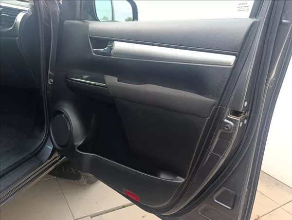 Toyota Hilux 2,4 D-4D Kamera Tažné 1maj. ČR - foto 36