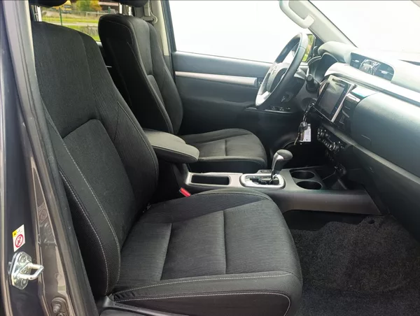 Toyota Hilux 2,4 D-4D Kamera Tažné 1maj. ČR - foto 37
