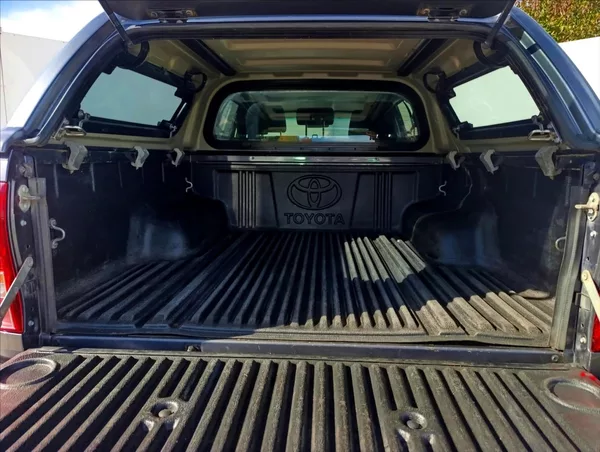Toyota Hilux 2,4 D-4D Kamera Tažné 1maj. ČR - foto 9