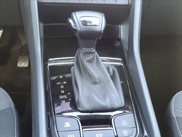 Škoda Kodiaq 2,0 TDi 4x4 DSG 7.míst Navi - foto 21