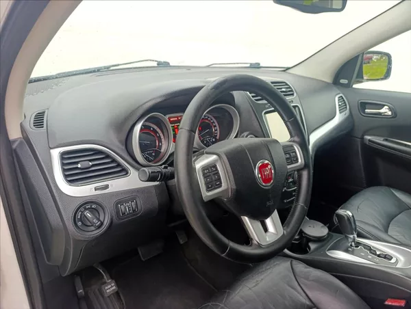 Fiat Freemont 2,0 MJT 4x4 7Míst AUTOMAT Navi - foto 15