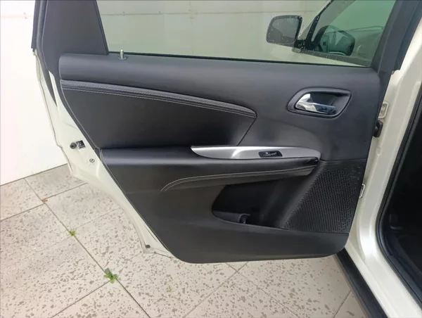 Fiat Freemont 2,0 MJT 4x4 7Míst AUTOMAT Navi - foto 22