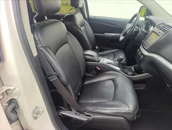Fiat Freemont 2,0 MJT 4x4 7Míst AUTOMAT Navi - foto 31