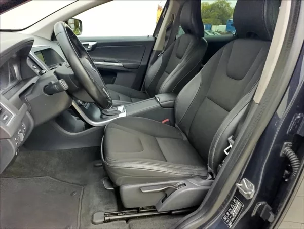 Volvo XC60 2,4 D4 Automat.4x4,Navi,Kůže, - foto 14