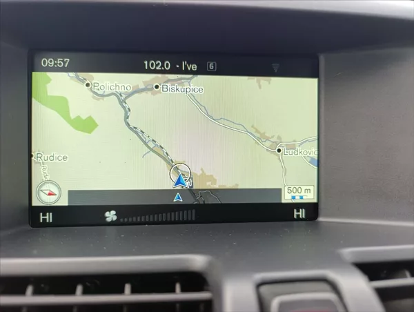 Volvo XC60 2,4 D4 Automat.4x4,Navi,Kůže, - foto 18