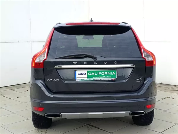 Volvo XC60 2,4 D4 Automat.4x4,Navi,Kůže, - foto 8
