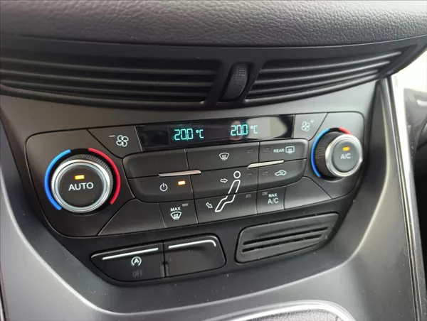 Ford C-MAX 1,5 TDCi Kamera Navi Tempomat - foto 18