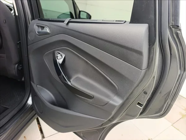 Ford C-MAX 1,5 TDCi Kamera Navi Tempomat - foto 22