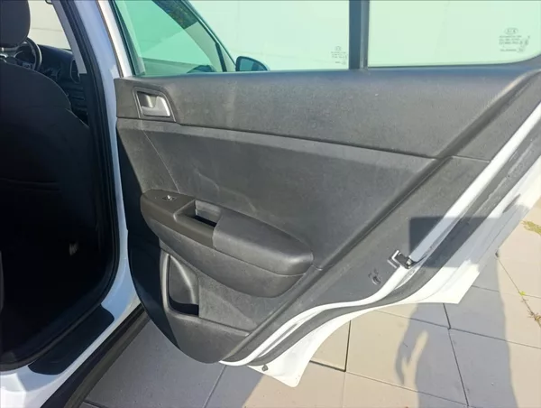Kia Sportage 1,7 CRDi Navi Kamera Tempomat - foto 22