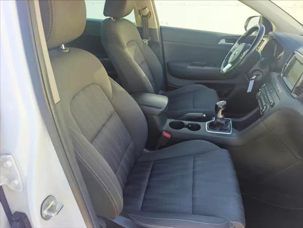 Kia Sportage 1,7 CRDi Navi Kamera Tempomat - foto 27