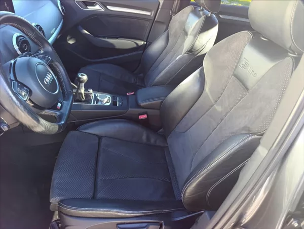 Audi A3 2,0 TDi S-Line Navi,Bi-xenon - foto 14