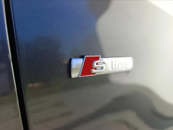 Audi A3 2,0 TDi S-Line Navi,Bi-xenon - foto 34