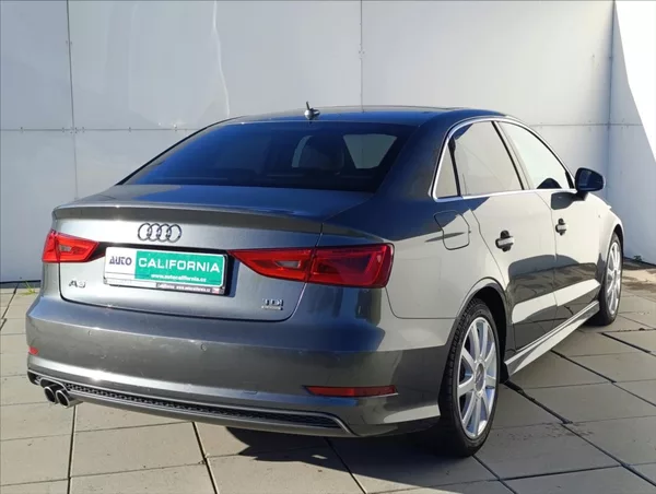 Audi A3 2,0 TDi S-Line Navi,Bi-xenon - foto 7