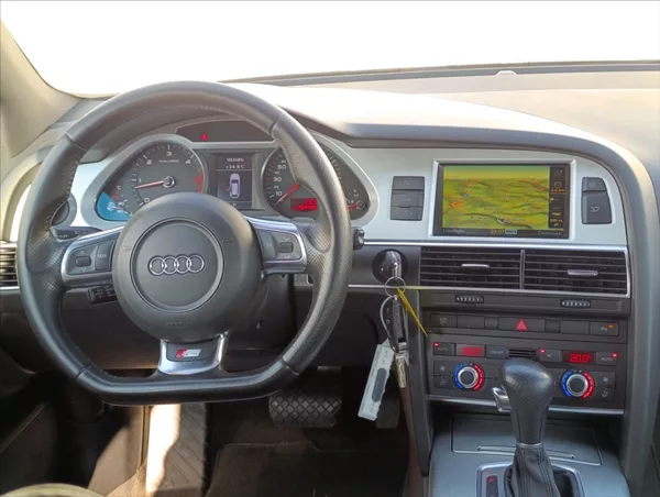 Audi A6 Avant 3,0 TDi aut.,Quattro Kůž - foto 16