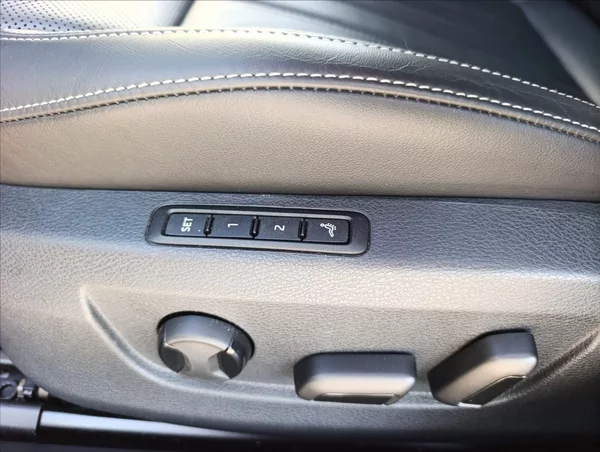 Škoda Superb 2,0 TDi DSG 4x4 Tažné 1maj.,ČR - foto 38