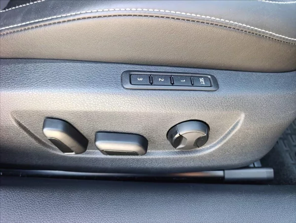 Škoda Superb 2,0 TDi DSG 4x4 Tažné 1maj.,ČR - foto 39