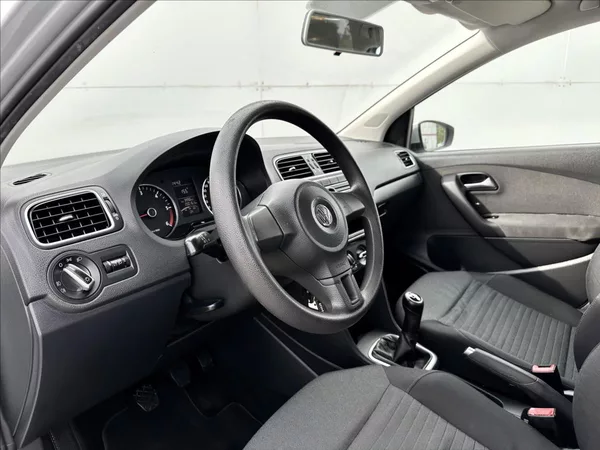 Volkswagen Polo 1,6 TDi Klimatizace serviska - foto 14