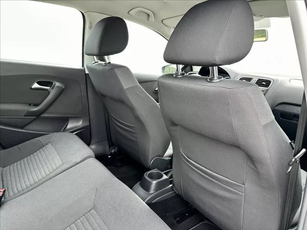 Volkswagen Polo 1,6 TDi Klimatizace serviska - foto 23
