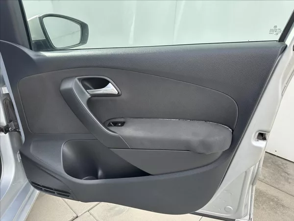 Volkswagen Polo 1,6 TDi Klimatizace serviska - foto 25