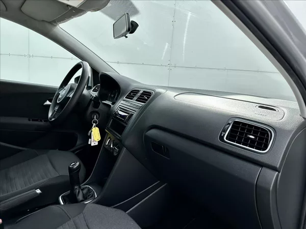 Volkswagen Polo 1,6 TDi Klimatizace serviska - foto 26