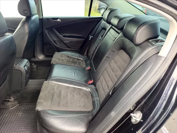 Volkswagen Passat 2,0 TDi Bi-xenon,Kůže,Tempomat - foto 21
