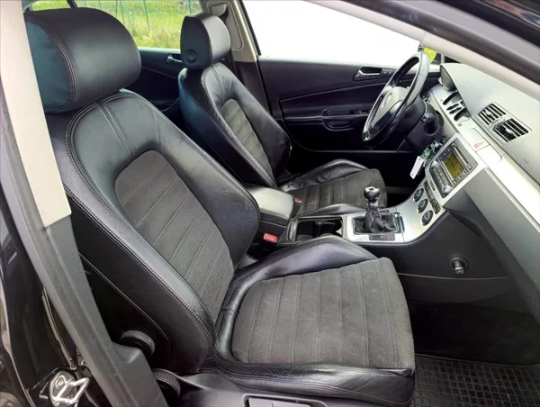Volkswagen Passat 2,0 TDi Bi-xenon,Kůže,Tempomat - foto 27