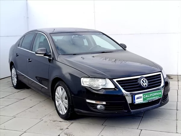Volkswagen Passat 2,0 TDi Bi-xenon,Kůže,Tempomat - foto 4