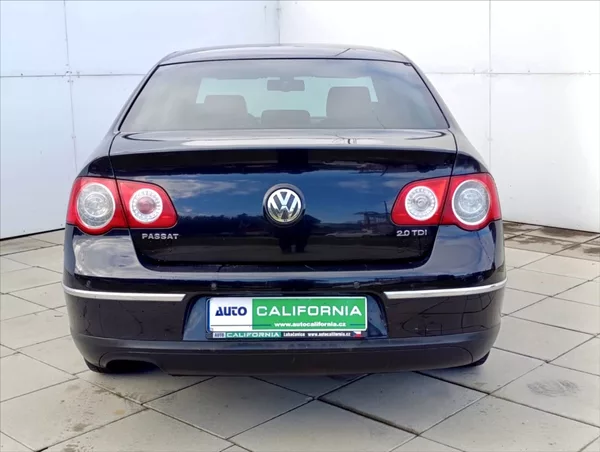 Volkswagen Passat 2,0 TDi Bi-xenon,Kůže,Tempomat - foto 8
