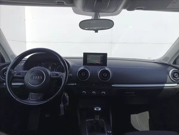 Audi A3 1,6 TDi Bi-xenon,Navi,Tempomat - foto 15