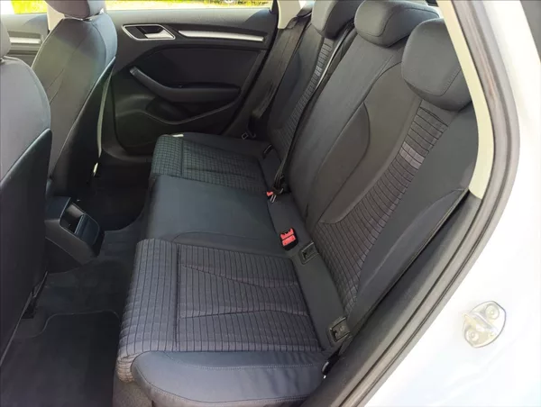 Audi A3 1,6 TDi Bi-xenon,Navi,Tempomat - foto 21