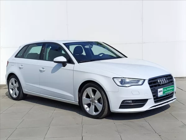Audi A3 1,6 TDi Bi-xenon,Navi,Tempomat - foto 5
