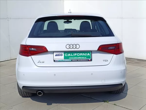 Audi A3 1,6 TDi Bi-xenon,Navi,Tempomat - foto 8