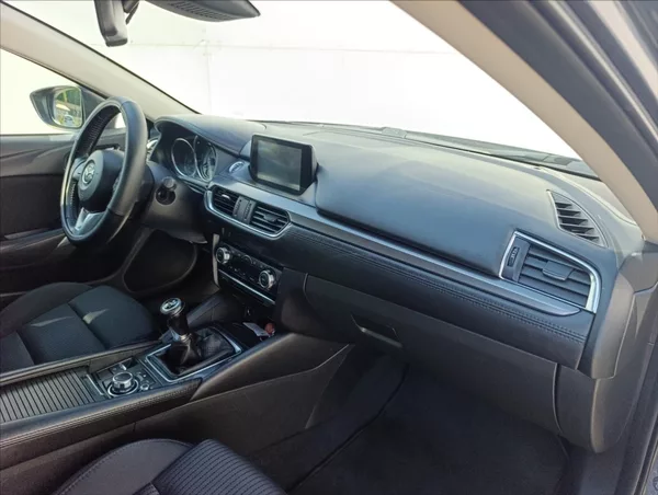 Mazda 6 2,2 D Aut.klima Navigace Tažné - foto 27