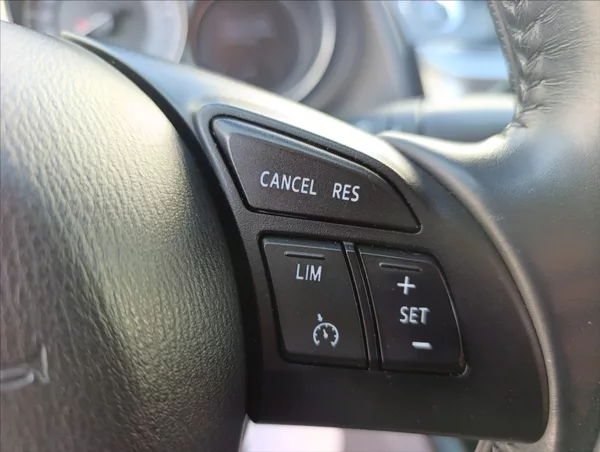 Mazda 6 2,2 D Aut.klima Navigace Tažné - foto 30