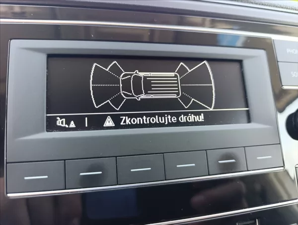 Volkswagen Crafter 2,0 TDi L4H3 Klima LED 1maj.ČR - foto 17
