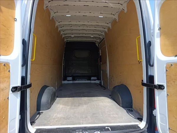 Volkswagen Crafter 2,0 TDi L4H3 Klima LED 1maj.ČR - foto 9