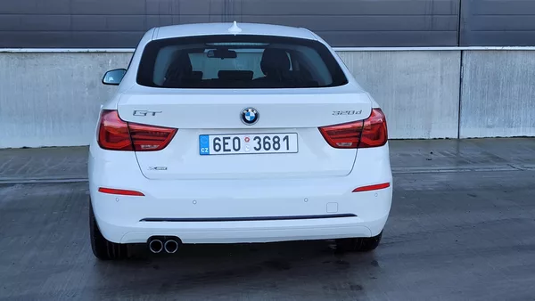 BMW Řada 3 320D XDRIVE - foto 11