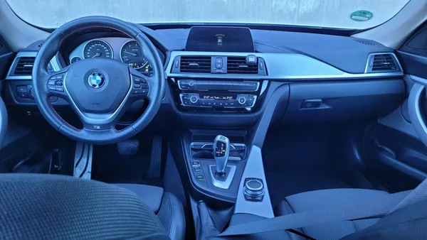 BMW Řada 3 320D XDRIVE - foto 16