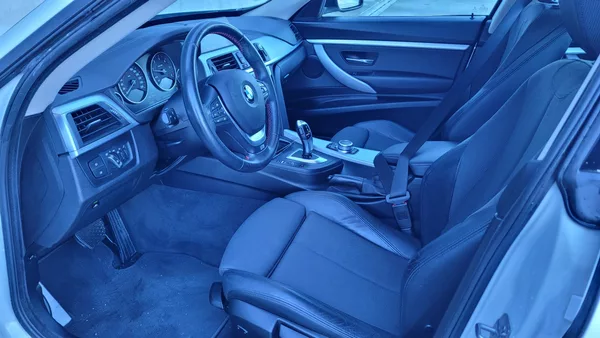 BMW Řada 3 320D XDRIVE - foto 18