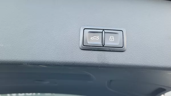 Audi A6 Allroad 3,0TDI 200KW KOUPENO vČR - foto 14
