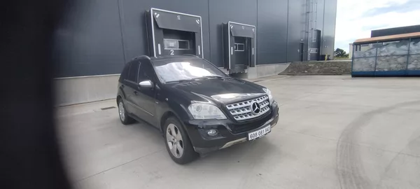 Mercedes-Benz Třídy M ML-300CDI,volat- 608 081 843