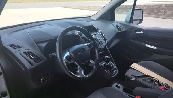 Ford Tourneo Connect 1.0i,volat- 608 081 843 - foto 10