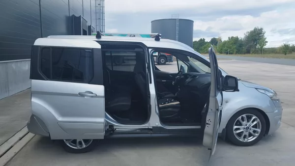 Ford Tourneo Connect 1.0i,volat- 608 081 843 - foto 16